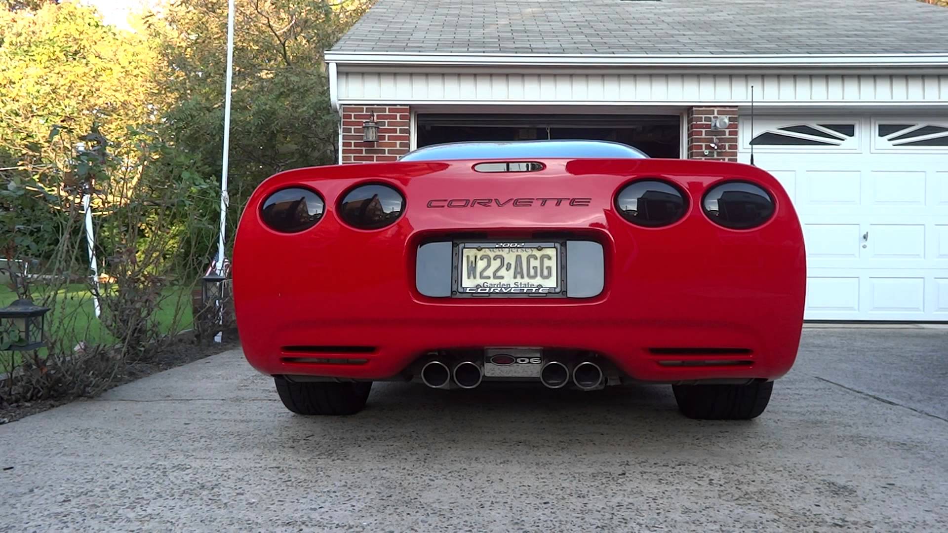 Click to Enlarge-Esc to Close Corvette Generations/C5/C5 2002 Red Rear.jpg